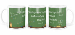 Kubek z zielonym motywem tablicy i napisami dla nauczyciela matematyki z personalizacją "Pan Piotr