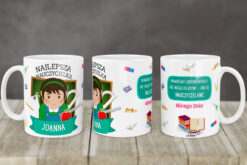 Kubek personalizowany dla nauczycielki z napisem Najlepsza Nauczycielka Joanna i motywem szkolnym