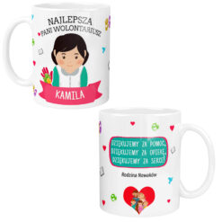 Kubek z napisem Najlepsza Pani Wolontariusz Kamila oraz podziękowaniem i grafiką rodziny