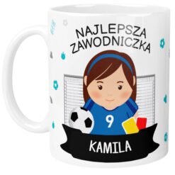 Kubek z napisem Najlepsza Zawodniczka i imieniem Kamila, motyw piłkarski z piłką i kartkami