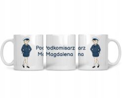 Kubek dla Policjantki Podkomisarz z imieniem Magdalena i grafiką kobiety w mundurze policyjnym