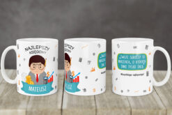 Kubek dla księgowego z nadrukiem 'Najlepszy Księgowy Mateusz' i grafiką księgowego oraz cytatem motywacyjnym