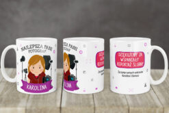 Kubek dla Pani Fotograf Personalizowany z grafiką kobiety fotografki i napisem z podziękowaniem za reportaż ślubny